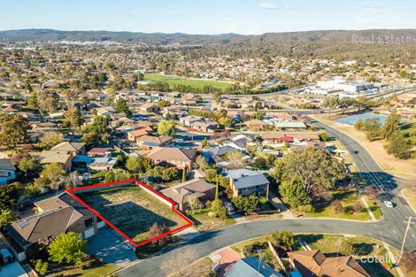 Property photo of 8 Harper Close Karabar NSW 2620