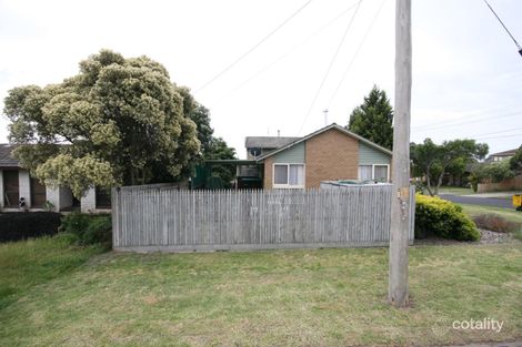 2 Portsmouth Cres, Grovedale, VIC 3216