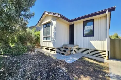 8 Speed Ave, Streaky Bay, SA 5680