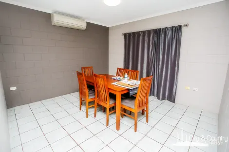 Property photo of 23 Emmalyn Close Soldiers Hill QLD 4825