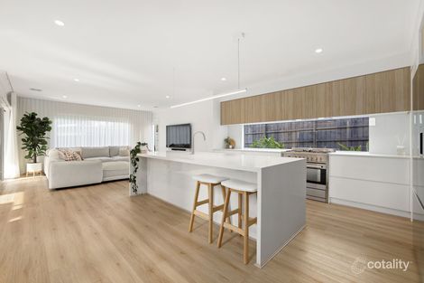 Property photo of 81 Dryden Concourse Mooroolbark VIC 3138