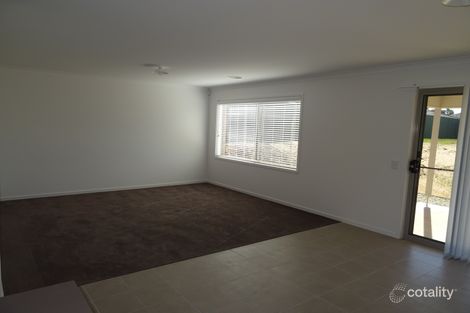 Property photo of 54 Driver Terrace Glenroy NSW 2640