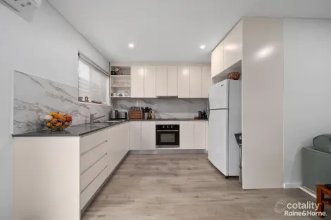 Property photo of 6/6A Canara Place Smithfield NSW 2164