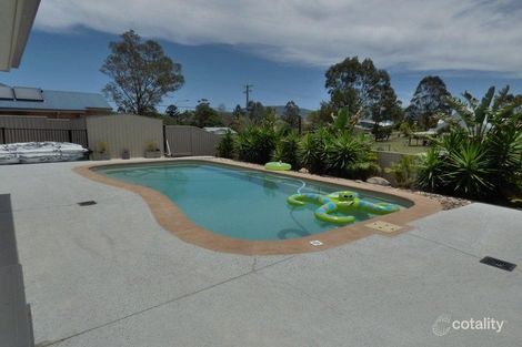 Property photo of 2 Stewart Court Dugandan QLD 4310