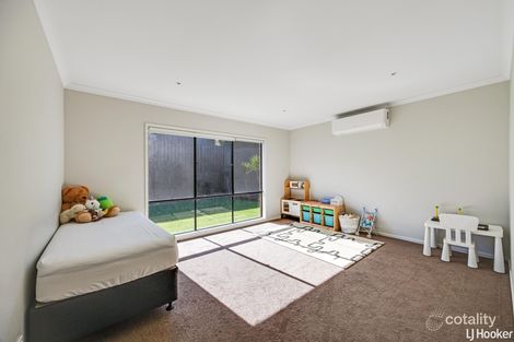 Property photo of 11 Coltan Avenue Cobblebank VIC 3338
