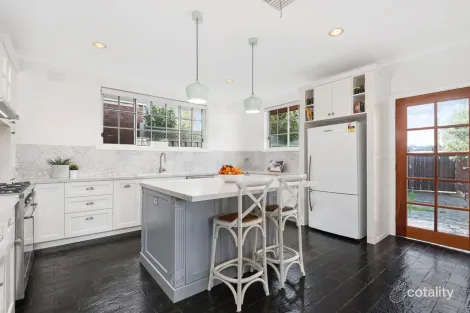 Property photo of 19 Winston Road Viewbank VIC 3084