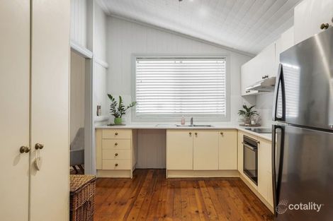 Property photo of 6 Little Norman Street Southport QLD 4215