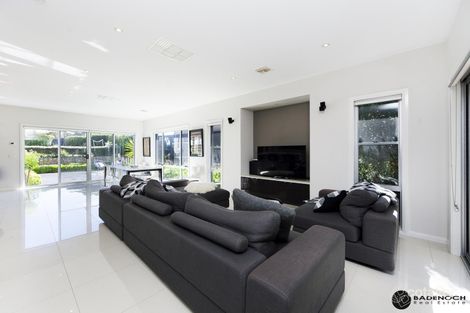 Property photo of 6 Wark Place Jerrabomberra NSW 2619