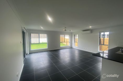 Property photo of 33 Sugar Maple Place Park Ridge QLD 4125