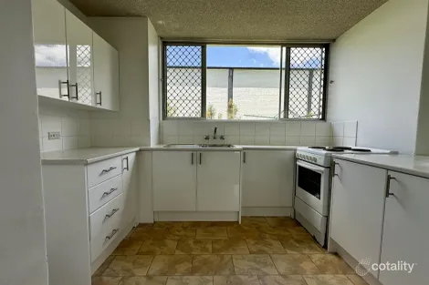 Property photo of 2/183 Nursery Road Holland Park West QLD 4121