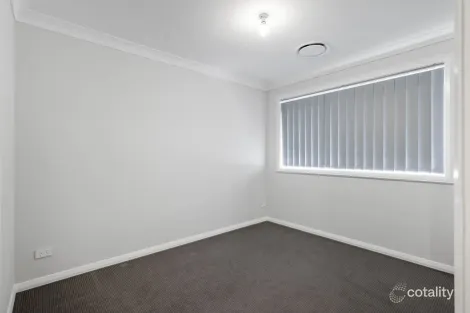 Property photo of 35 Cycads Way Currans Hill NSW 2567