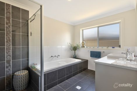 Property photo of 32 Cornwall Avenue Hamilton Valley NSW 2641