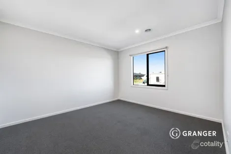 Property photo of 110 Newbridge Boulevard Wallan VIC 3756