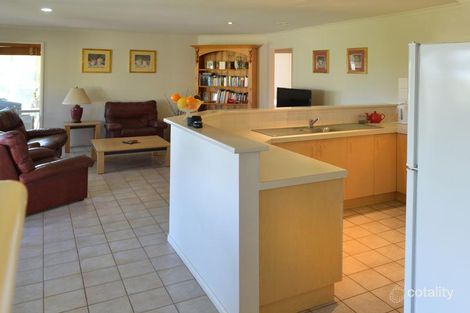 Property photo of 6 Carinya Drive Gisborne VIC 3437