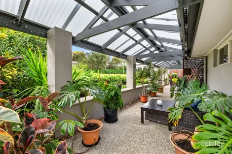 Property photo of 21 Sheoak Crescent Aberfoyle Park SA 5159