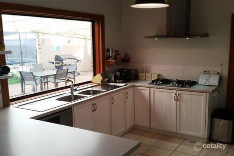 Property photo of 13 Poralka Crescent Hallett Cove SA 5158