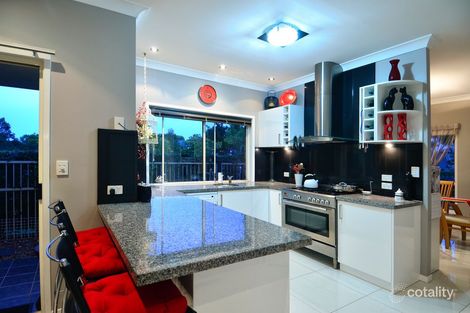 1 Ranier Cres, Varsity Lakes, QLD 4227