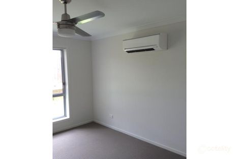 Property photo of 3 Sea Prince Circuit Clinton QLD 4680