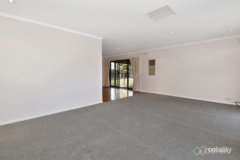 Property photo of 7 Chisholm Close Gladstone Park VIC 3043