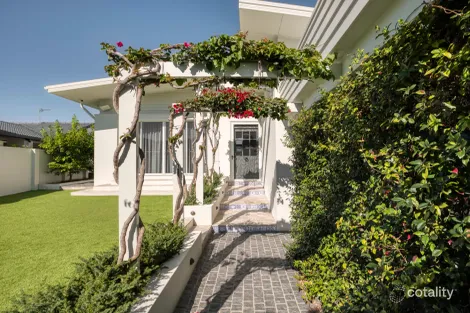 Property photo of 14 Alma Street Broadbeach Waters QLD 4218
