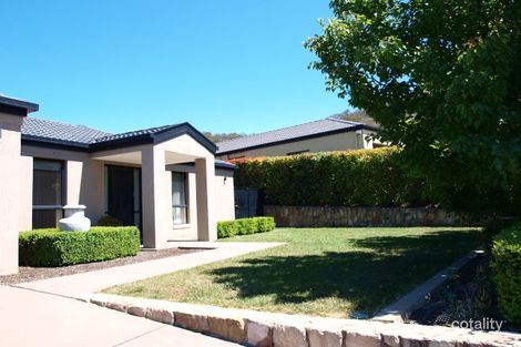 Property photo of 3 Goolara Place Jerrabomberra NSW 2619