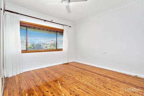 Property photo of 24 Ellengowan Crescent Fairy Meadow NSW 2519