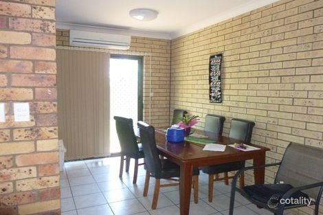 Property photo of 2/22 Fourth Avenue Parkside QLD 4825