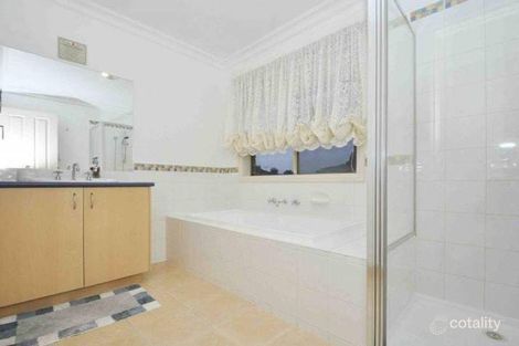 Property photo of 7 Hurley Rise Roxburgh Park VIC 3064