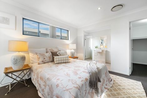 Property photo of 24 Phoenix Crescent Rural View QLD 4740