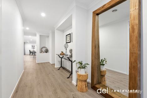 Property photo of 27 Abundance Circuit Clyde VIC 3978