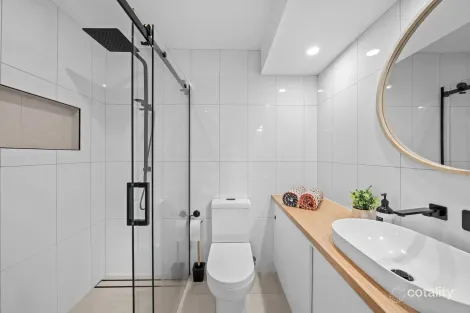 Property photo of 9 Bushtree Court Burleigh Waters QLD 4220