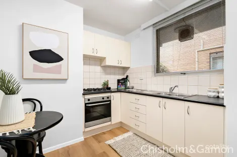 Property photo of 4/93 Glen Huntly Road Elwood VIC 3184
