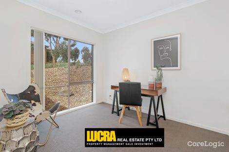 Property photo of 18 Sewell Way Doreen VIC 3754