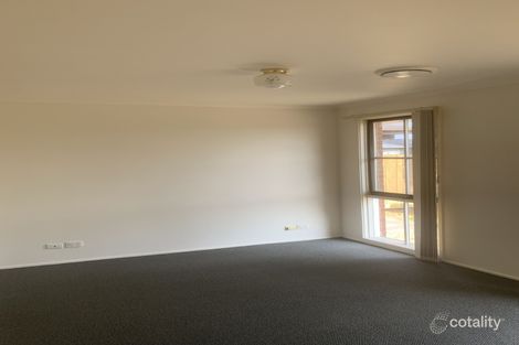 Property photo of 28 Kellaway Crescent Mill Park VIC 3082