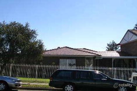 Property photo of 32 Sandringham Street St Johns Park NSW 2176