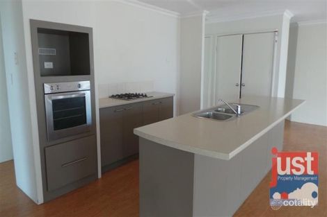 Property photo of 18 Graphite Turn Dalyellup WA 6230