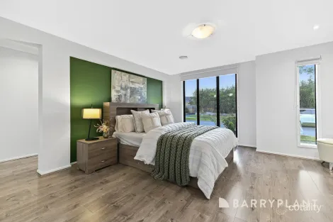 Property photo of 38 Marsh Grove Berwick VIC 3806