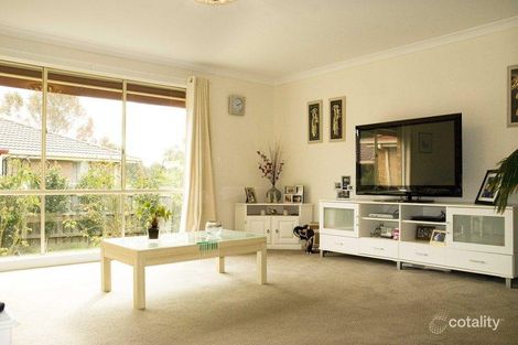 Property photo of 24 Postregna Way Skye VIC 3977