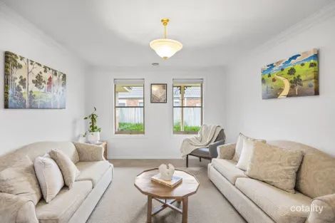 Property photo of 22 Tantallon Boulevard Beaconsfield VIC 3807