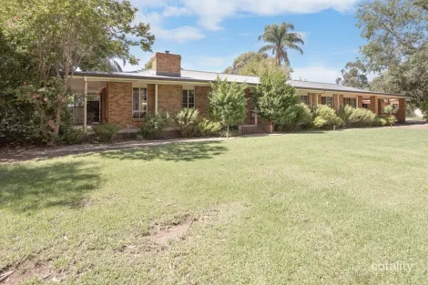 17 Murray St, Tooleybuc, NSW 2736