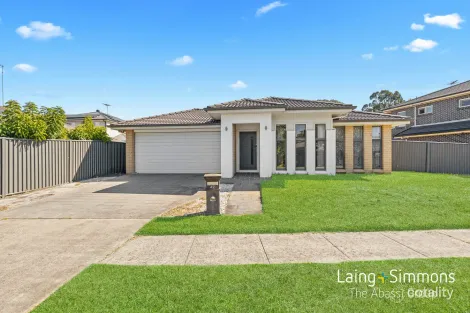42 Finsbury Cct, Ropes Crossing, NSW 2760