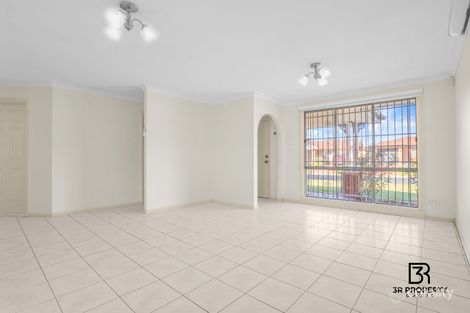 Property photo of 14 Willow Grove Plumpton NSW 2761