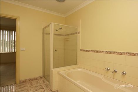 Property photo of 2/3 Quarrion Court Hoppers Crossing VIC 3029