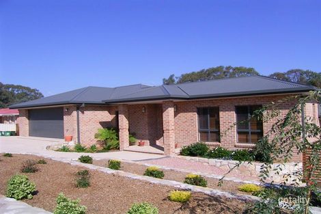 Property photo of 43 Carolyn Jackson Drive Jerrabomberra NSW 2619