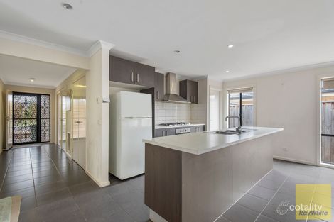 Property photo of 3 Penlea Court Truganina VIC 3029