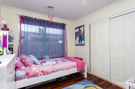 Property photo of 7 Sherwood Place Melton West VIC 3337