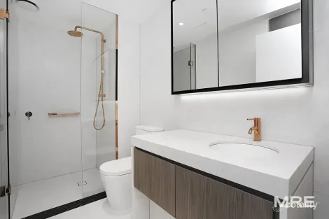 Property photo of 307/8 Bowen Crescent Melbourne VIC 3004