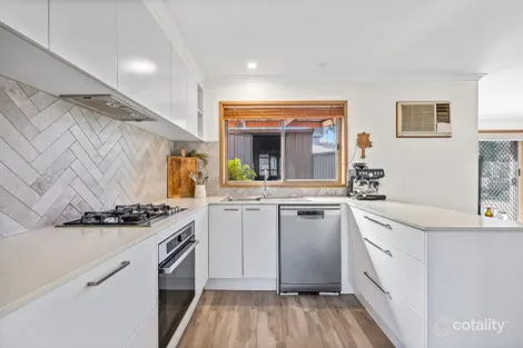 Property photo of 9 Culmara Court Berwick VIC 3806