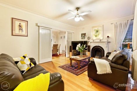 Property photo of 8 Leigh Court Macleod VIC 3085