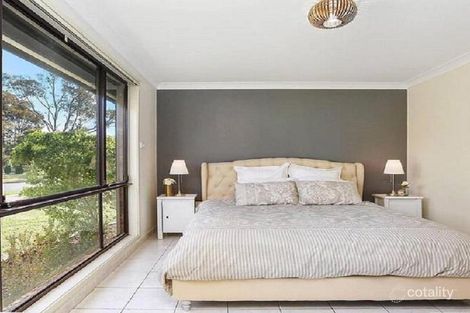 Property photo of 16 Moorhouse Crescent Edensor Park NSW 2176